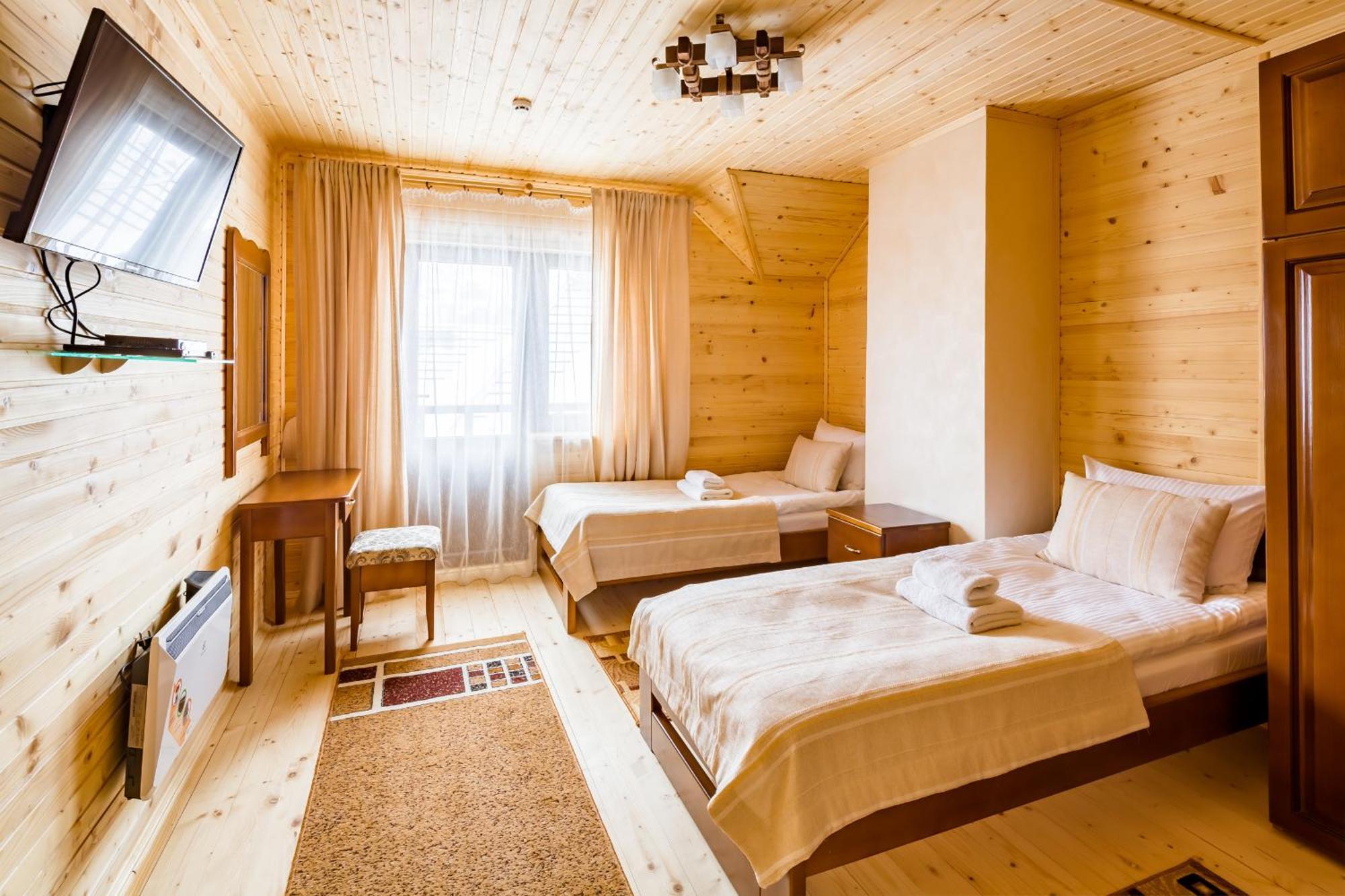Family Hotel Kaskad Bukovel Room photo