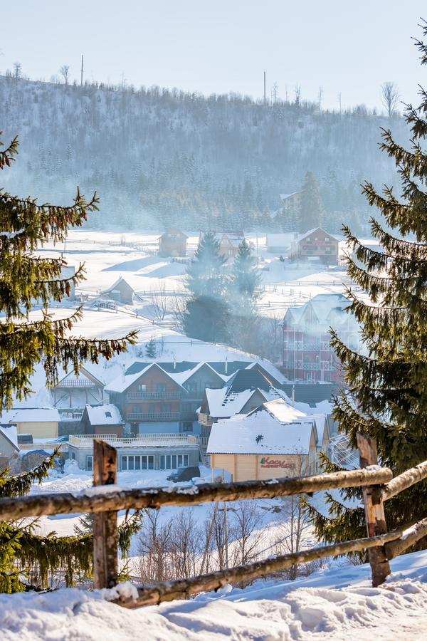 Family Hotel Kaskad Bukovel Exterior photo
