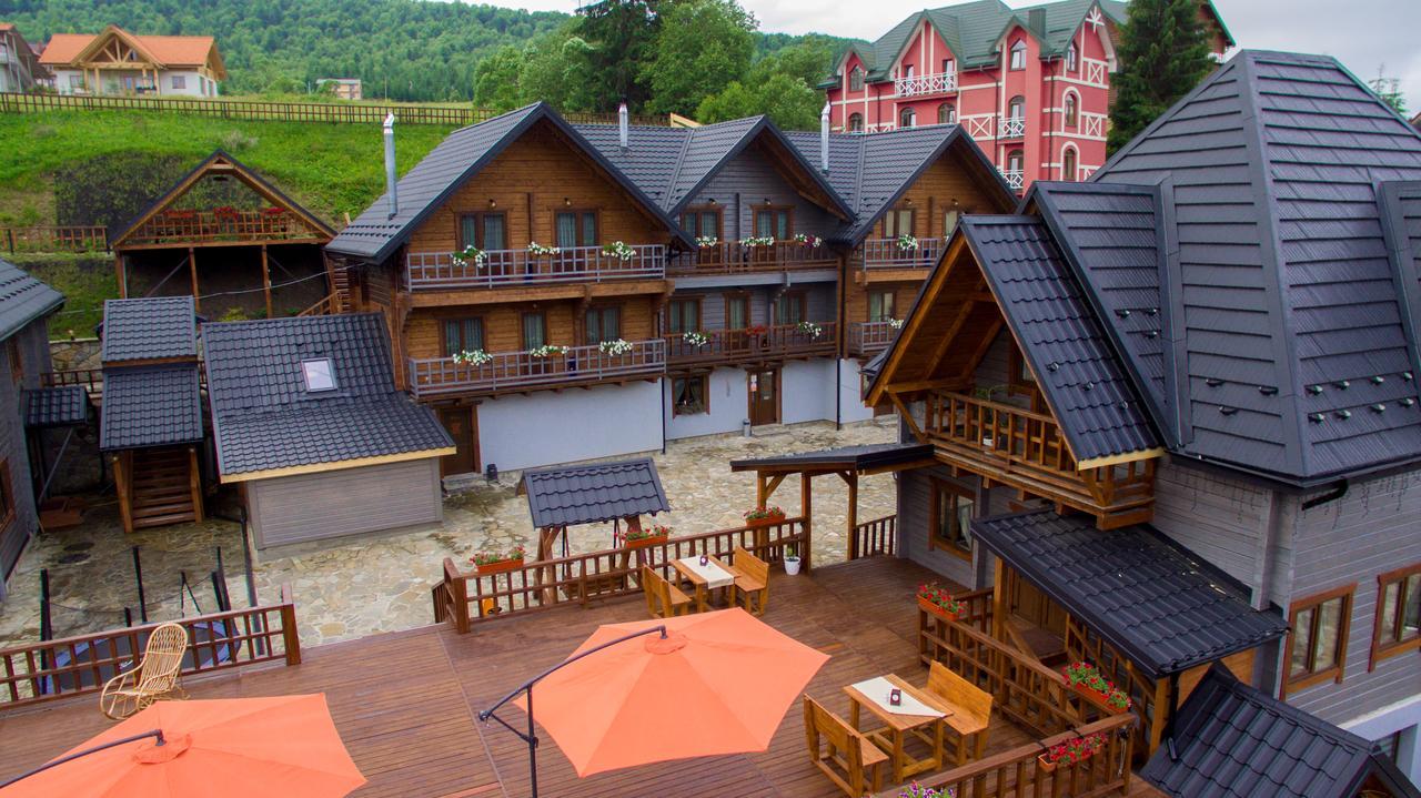 Family Hotel Kaskad Bukovel Exterior photo