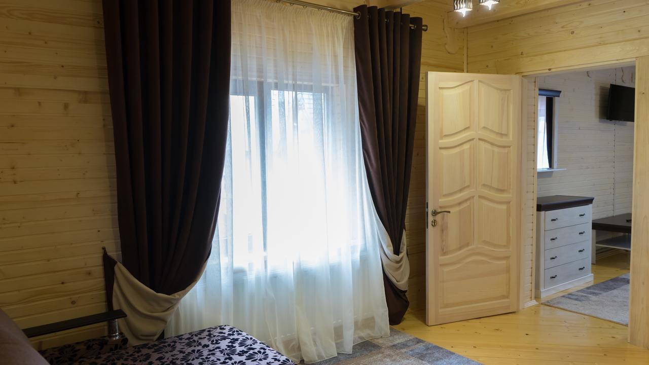 Family Hotel Kaskad Bukovel Exterior photo